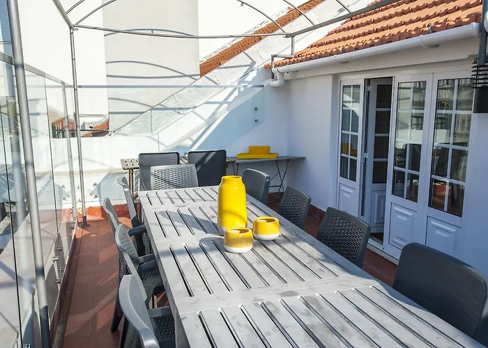 Angel's Duplex Terrace Five Bedrooms * 리스본