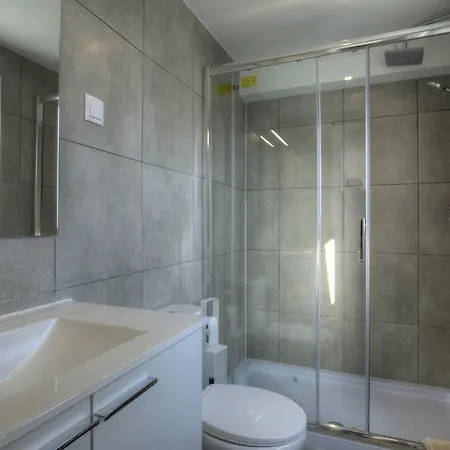 Apartment Angel's Duplex Terrace Five Bedrooms Lisbon